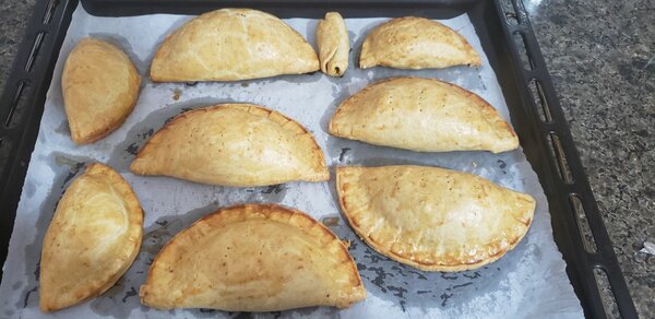 Banana bread, meatpie,frozen springroll and samosa