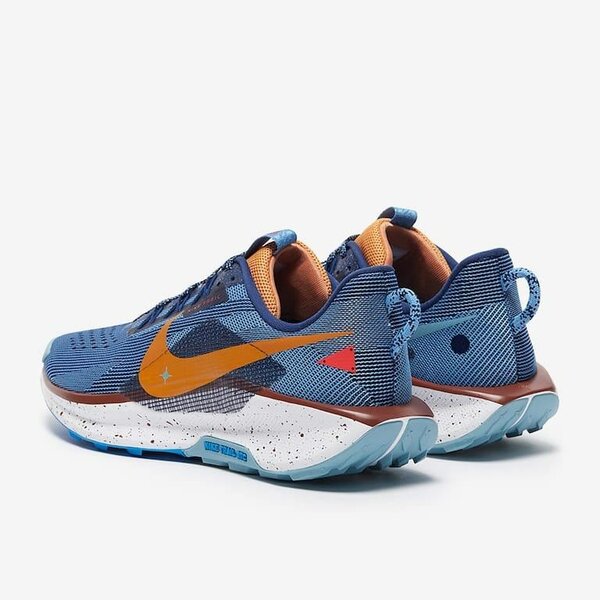 Nike bleues résistantes