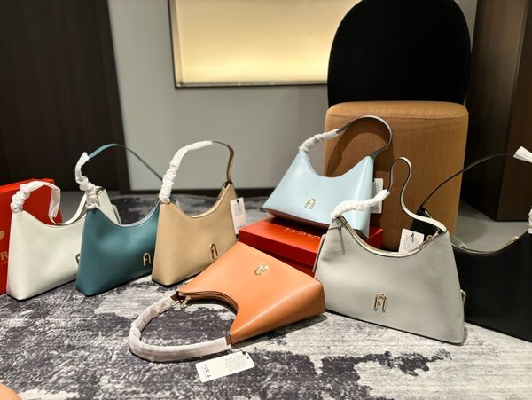 Женские сумки оптом