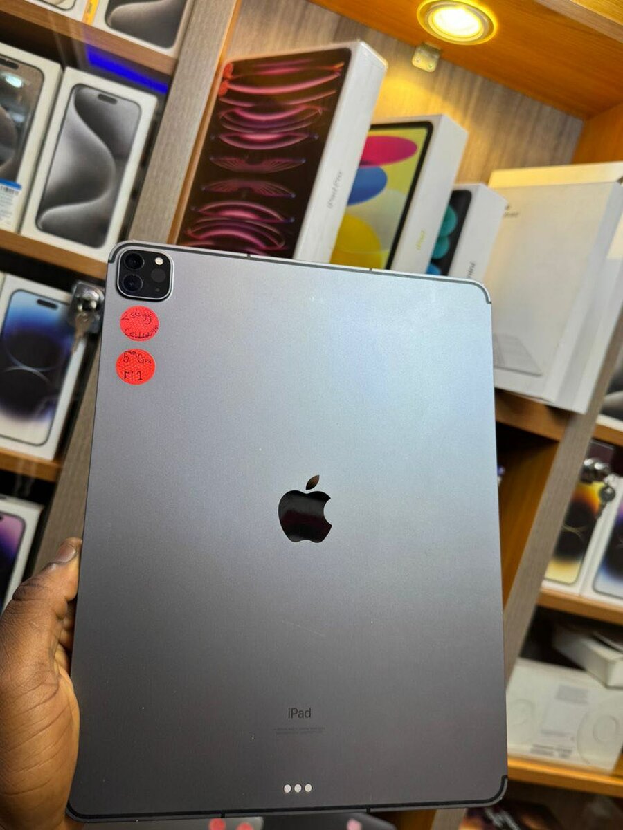 M1 iPad Pro 12.9 inches, WI-FI +cellular