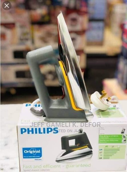 PHILIPS Dry Iron - Non-Stick & Scratch Resistant