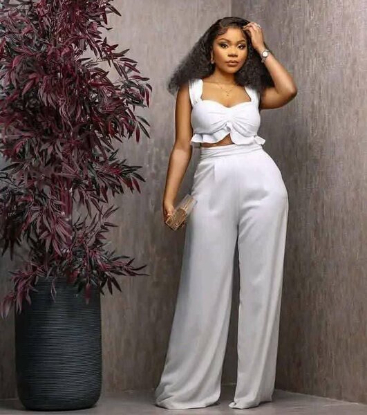 Combinaison élégante pour femme