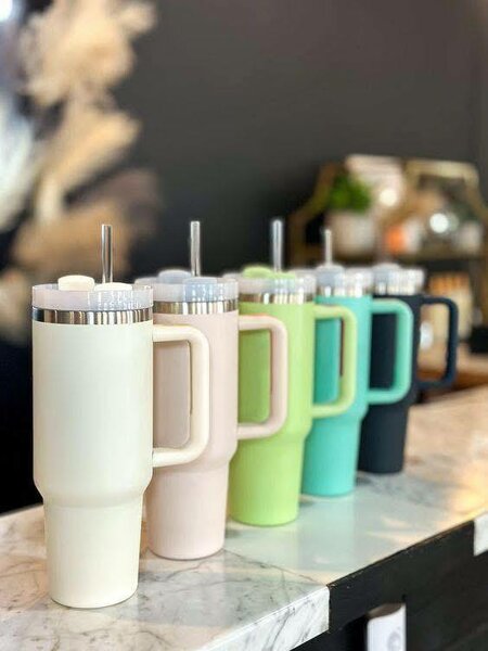 Gobelet Isotherme avec Paille