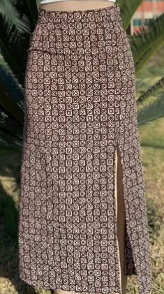 Fashionable very beautiful long skirt  size:M