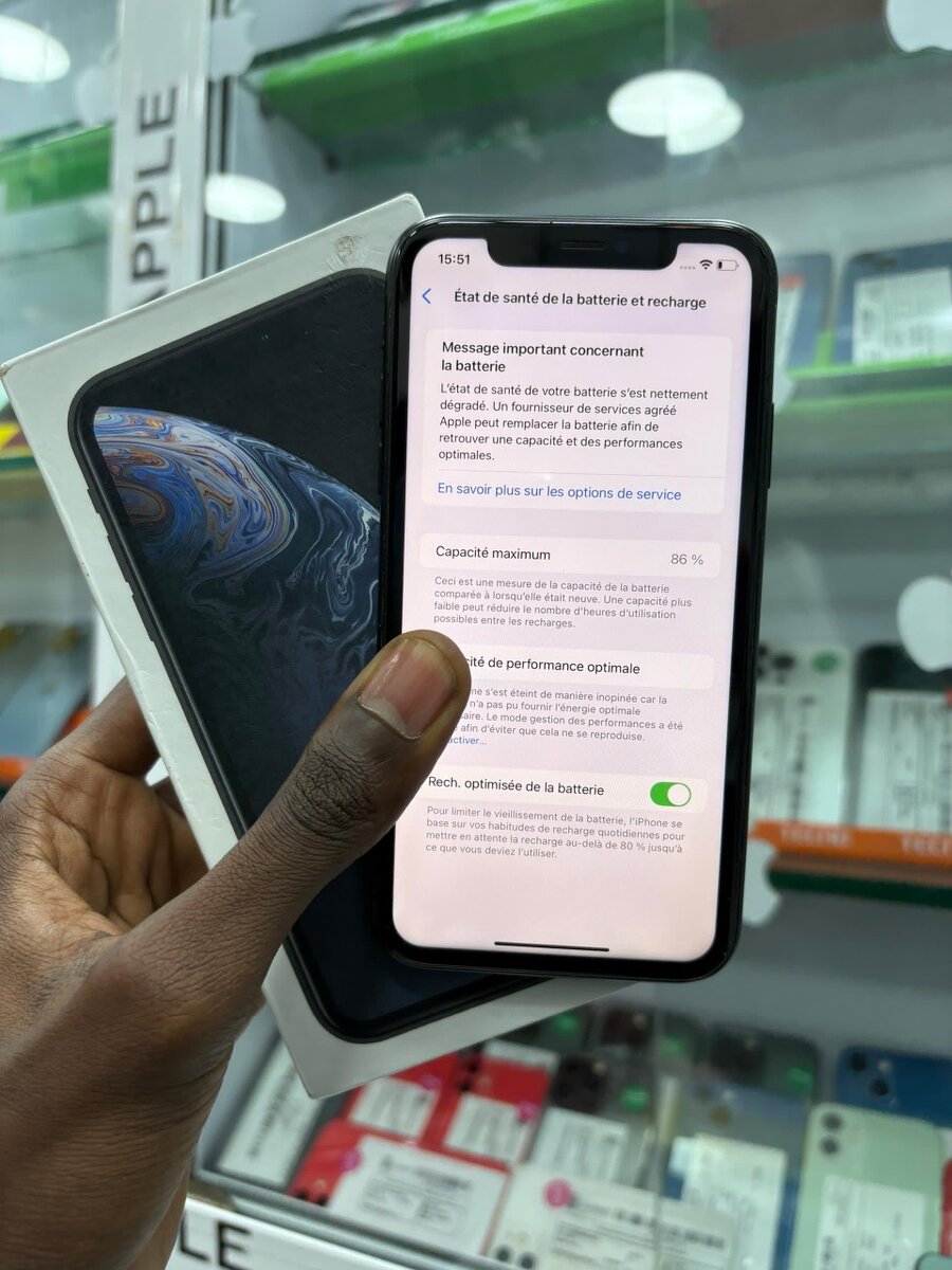 Disponible XR 64go avec carton