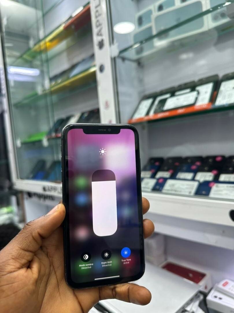 iPhone 11