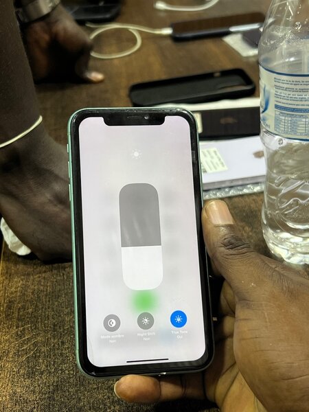 iPhone 11simple sans ID