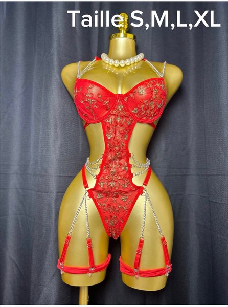 Ensemble lingerie rouge sexy
