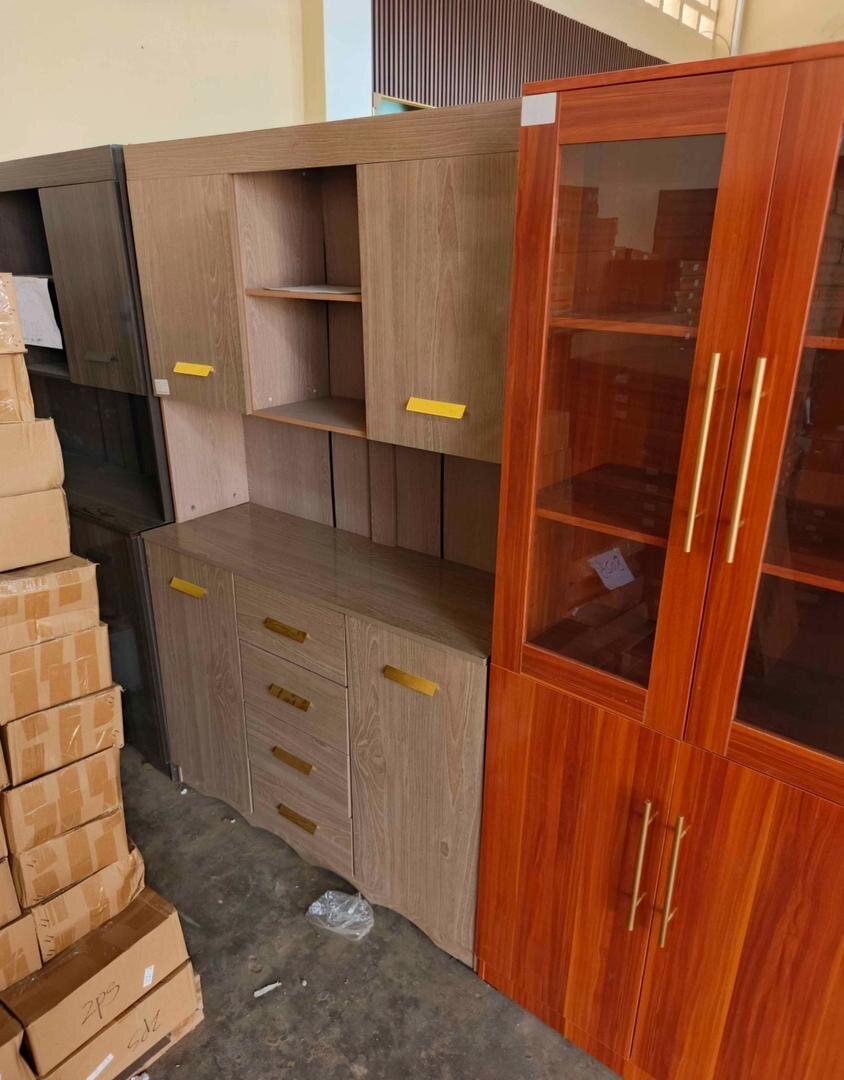 Vitrine en bois moderne