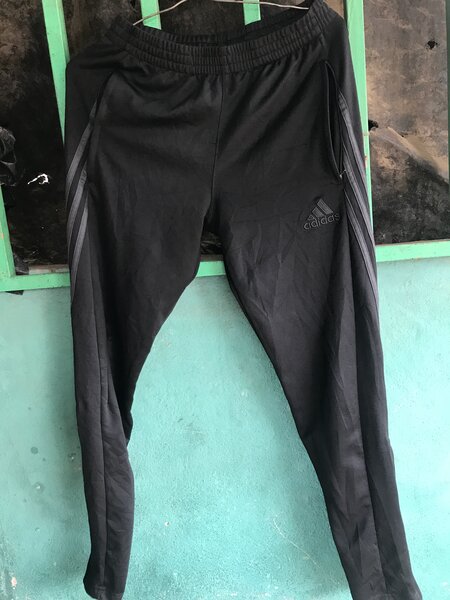 Short homme rouge sportswear