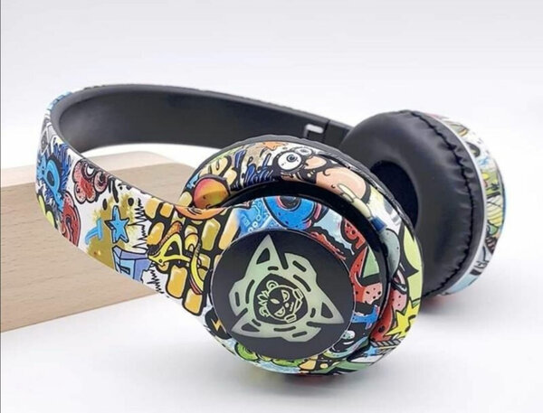 Graffiti Bluetooth Headphones