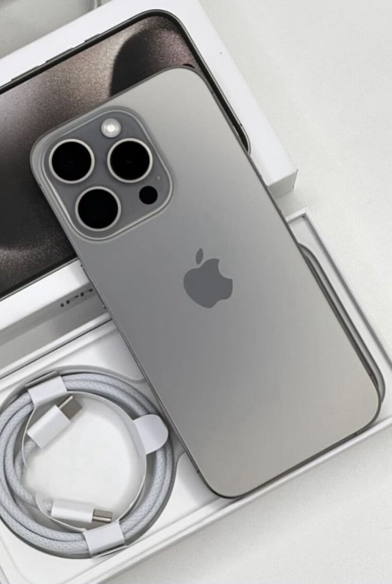 iPhone 15pro -256giga avec ID