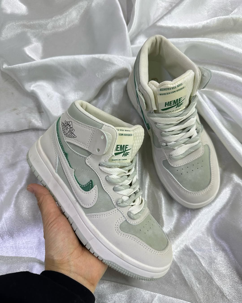 Кроссовки бело-зеленые