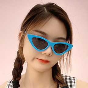 Cat eye sunglasses blue