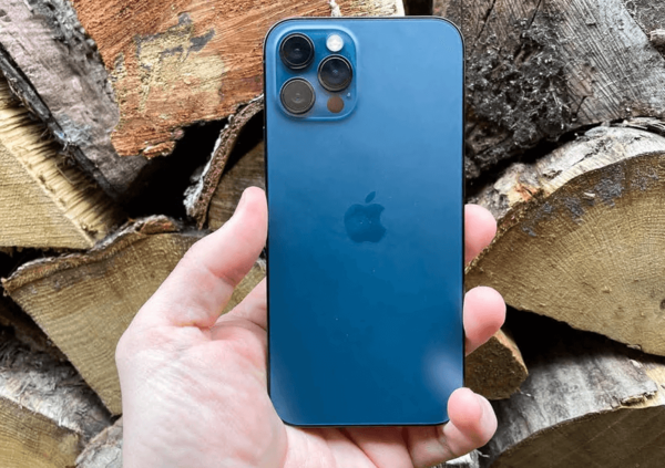 iPhone Bleu Pro