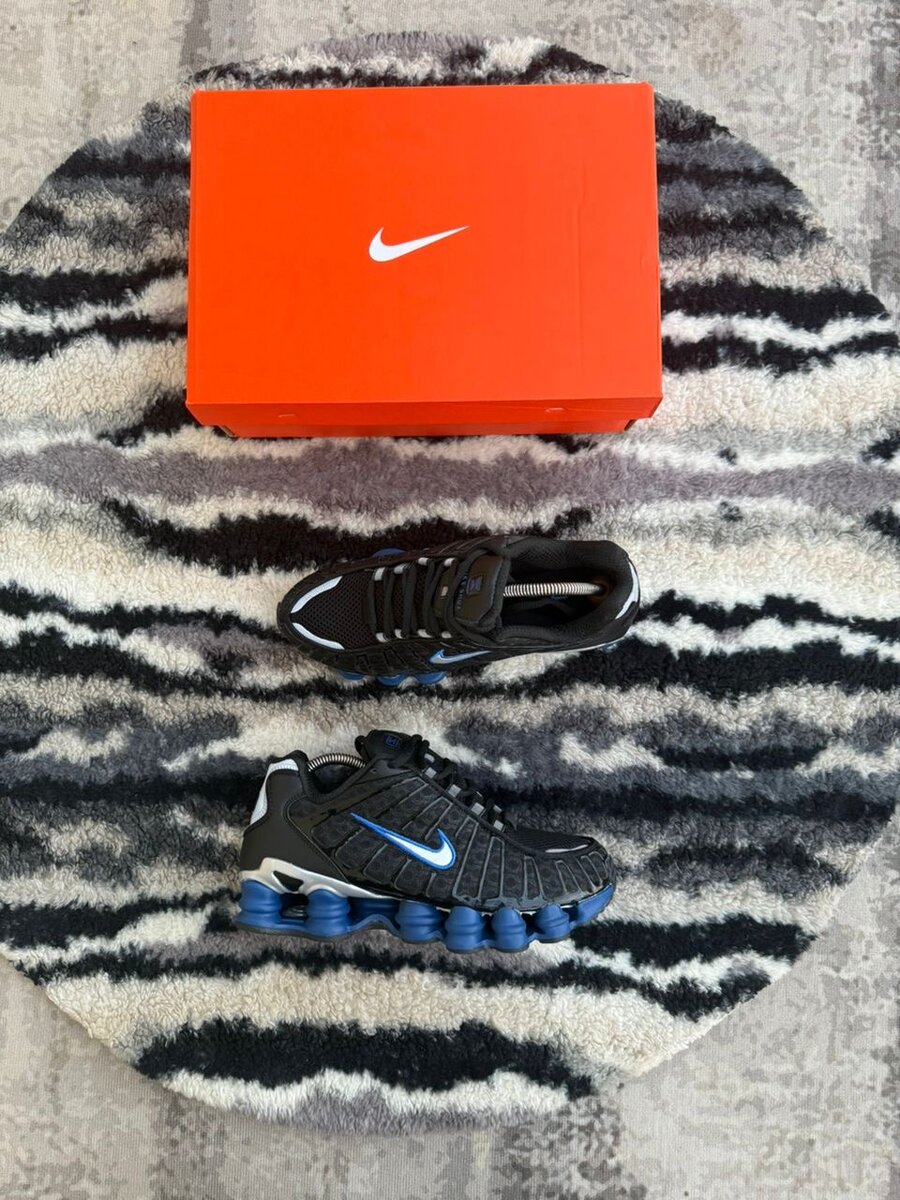 Chaussures Nike Shox