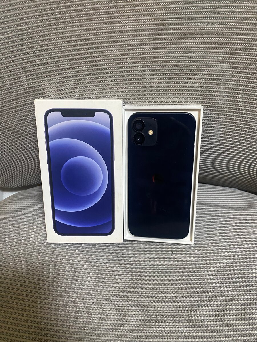 iPhone 12 Noir 64 Go