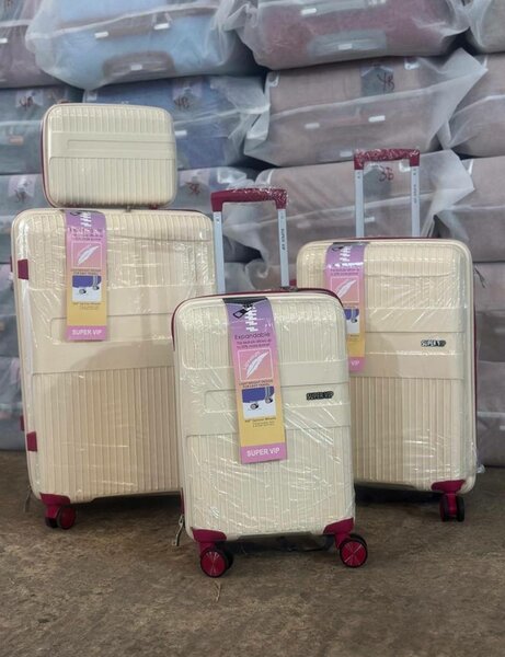 Traveling bag (white 4 set)