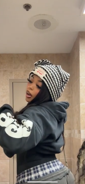 Bonnet à oreilles tricoté