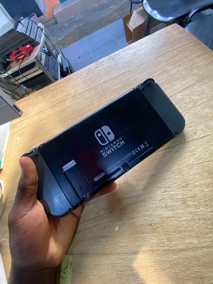 Nintendo Switch Console