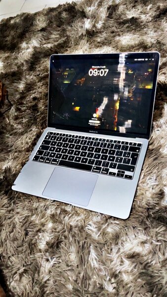 MacBook air 2020 Retina Argent