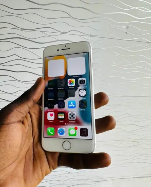 iPhone moderne débloqué