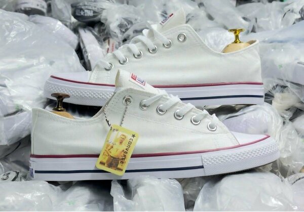 Baskets blanches classiques