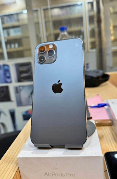 Apple iPhone 11 Pro - Smartphone