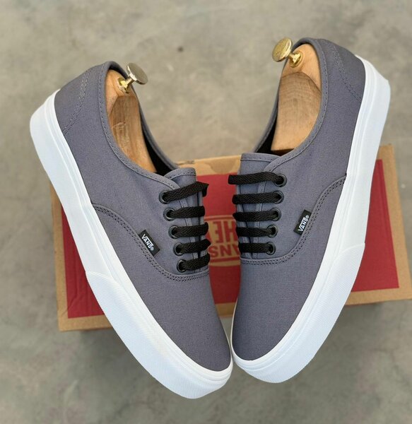Chaussures Vans Grises Classiques