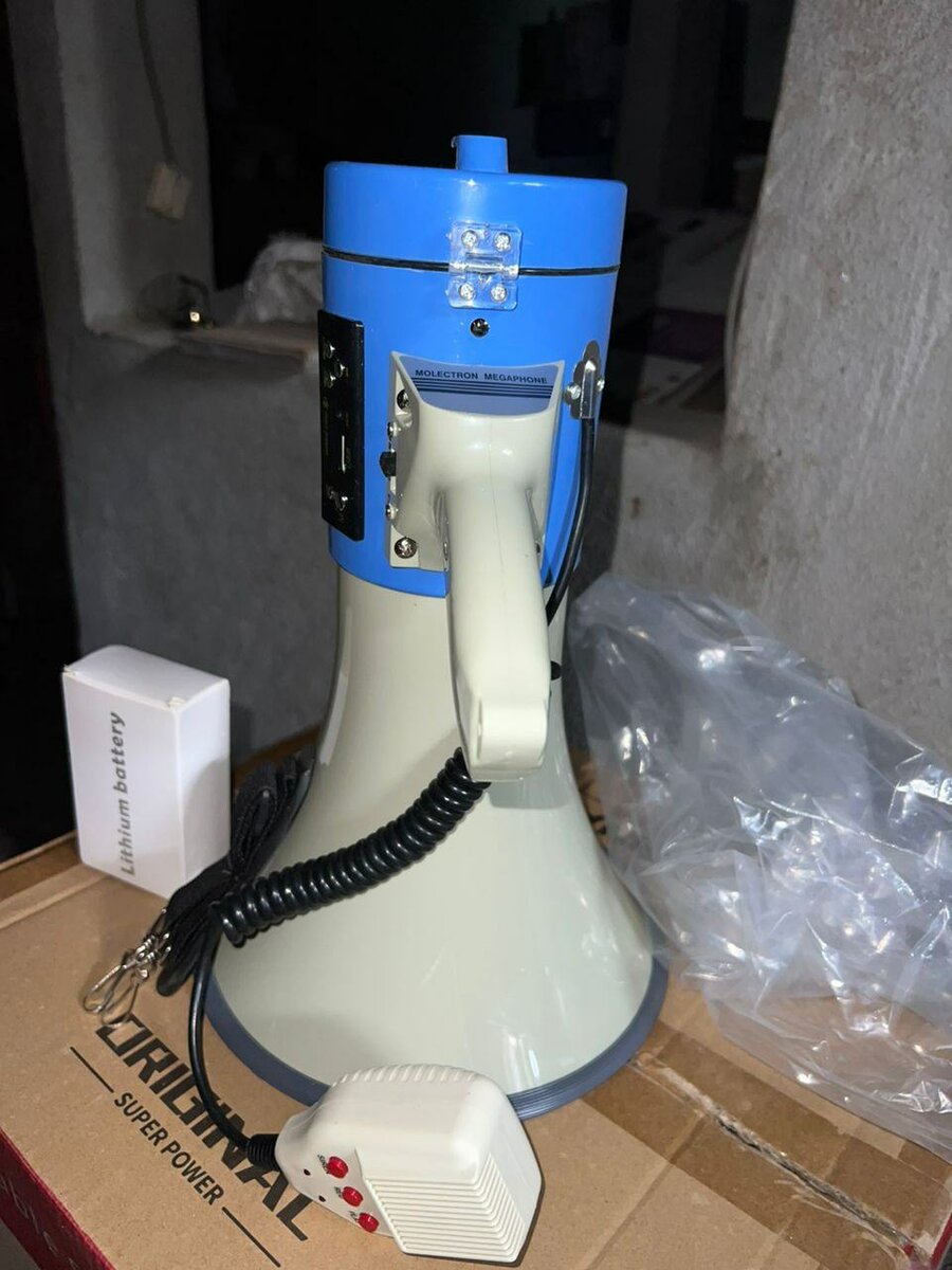 Mégaphone Très Haut Puissant 30w Haut-parleurs multifonction