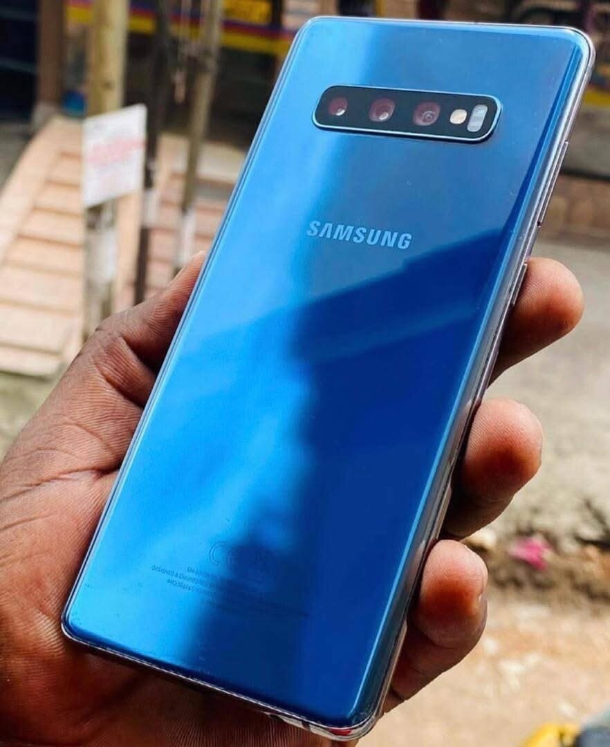 Samsung Galaxy S10+ 128Go