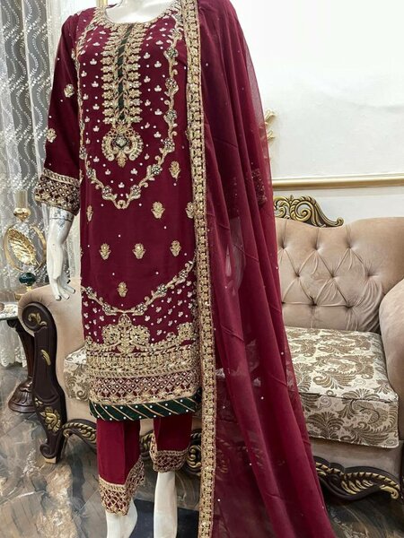 Ladies suit