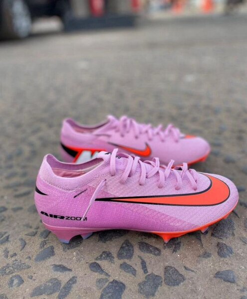 Crampons Nike