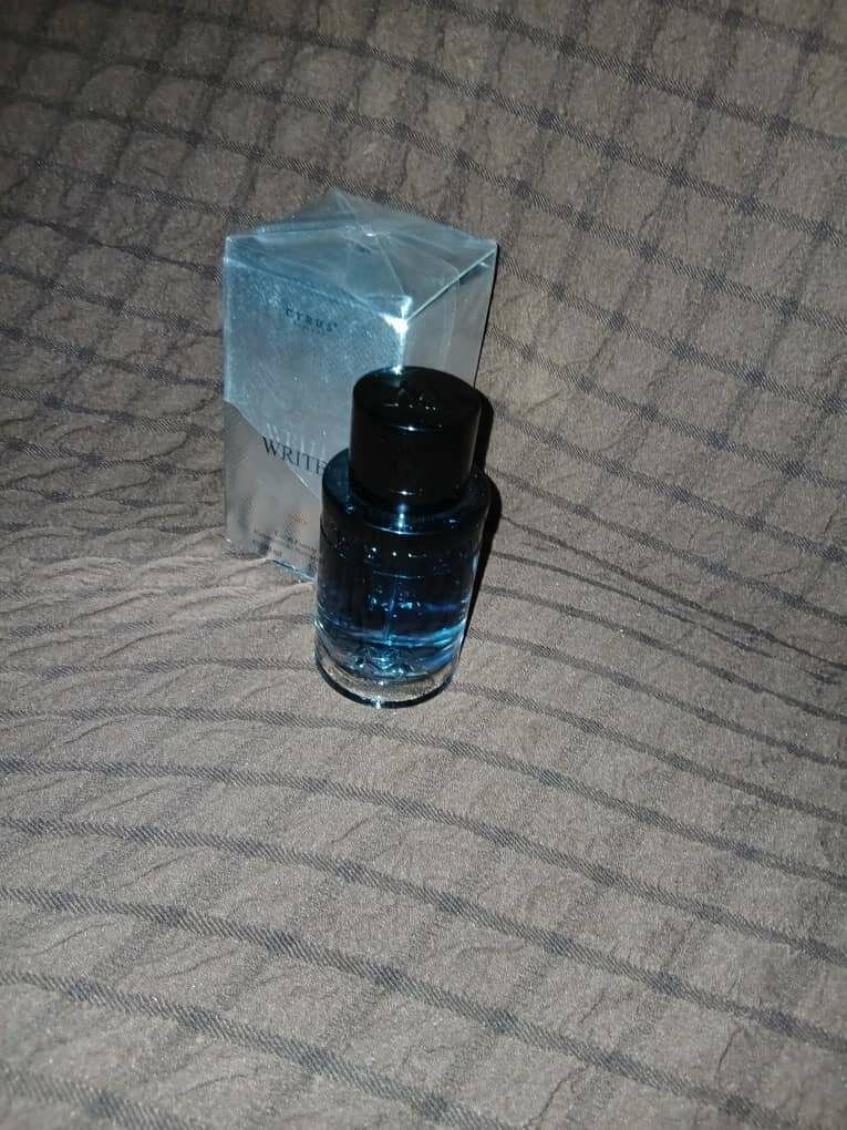 Parfum pour homme élégant