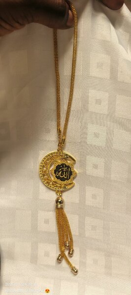 Collier pendentif doré Allah