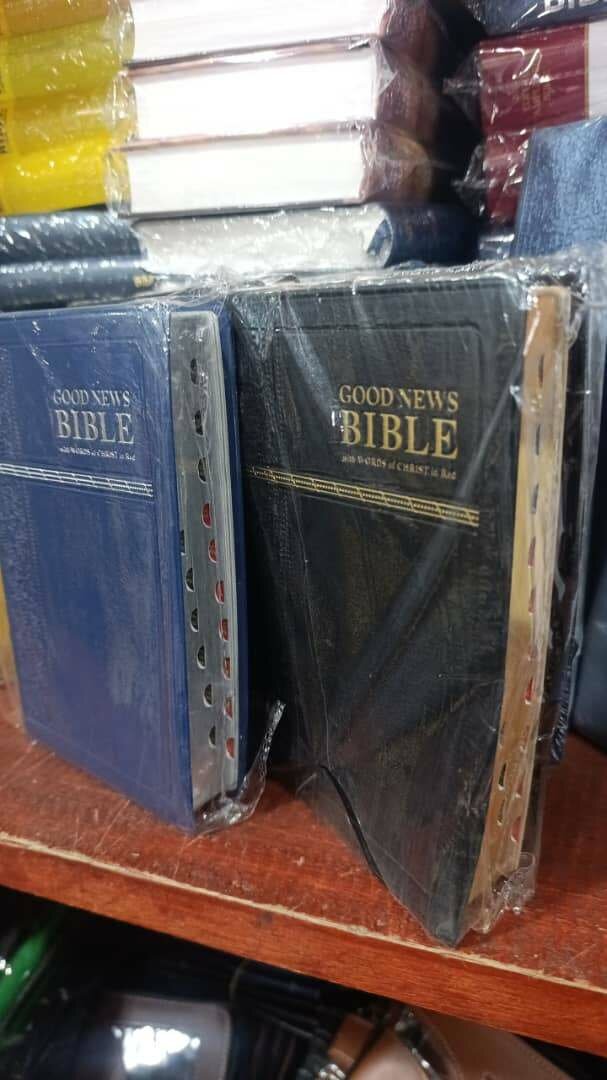 Bible en  anglais en cuir