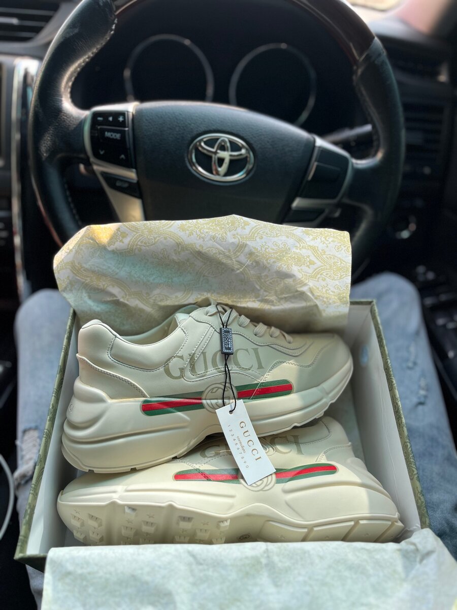 Gucci sneakers