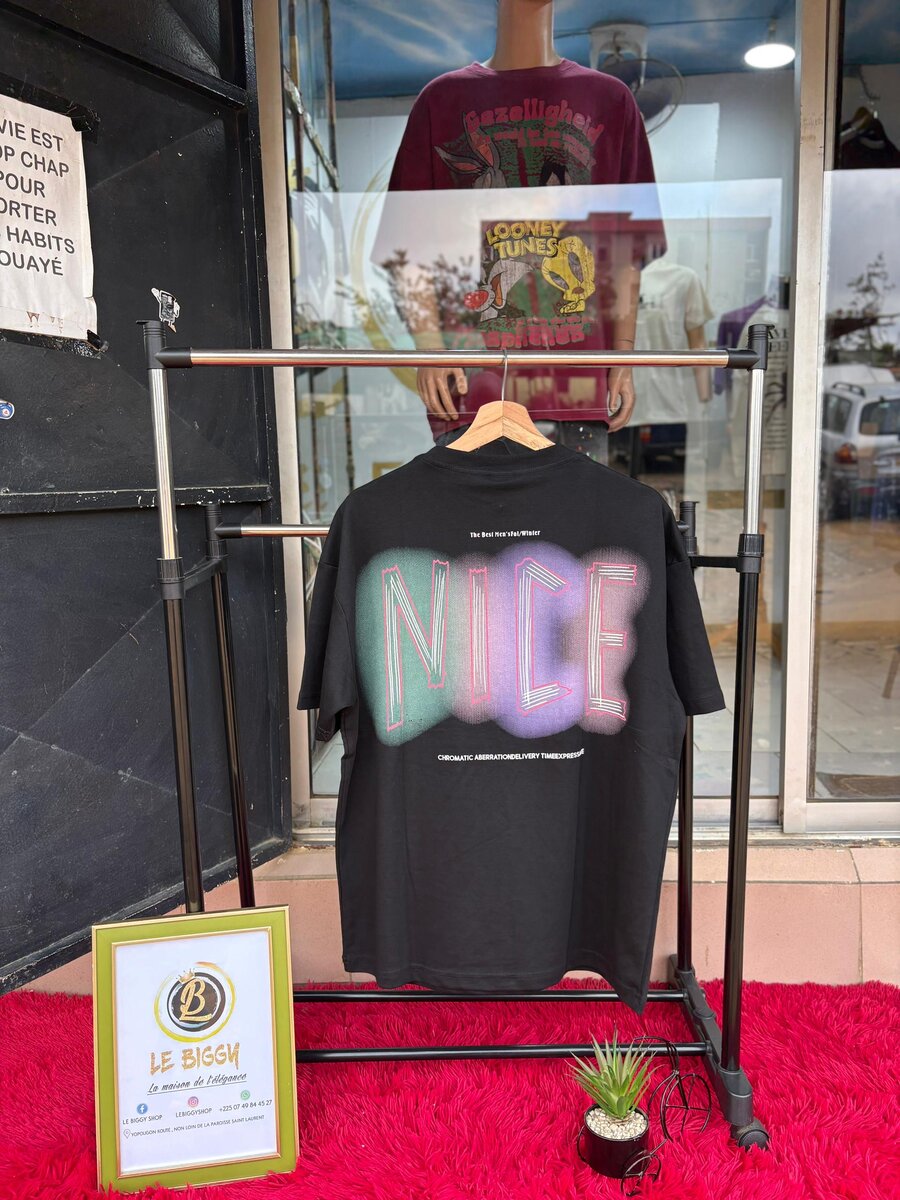 T-shirt noir 'NICE'