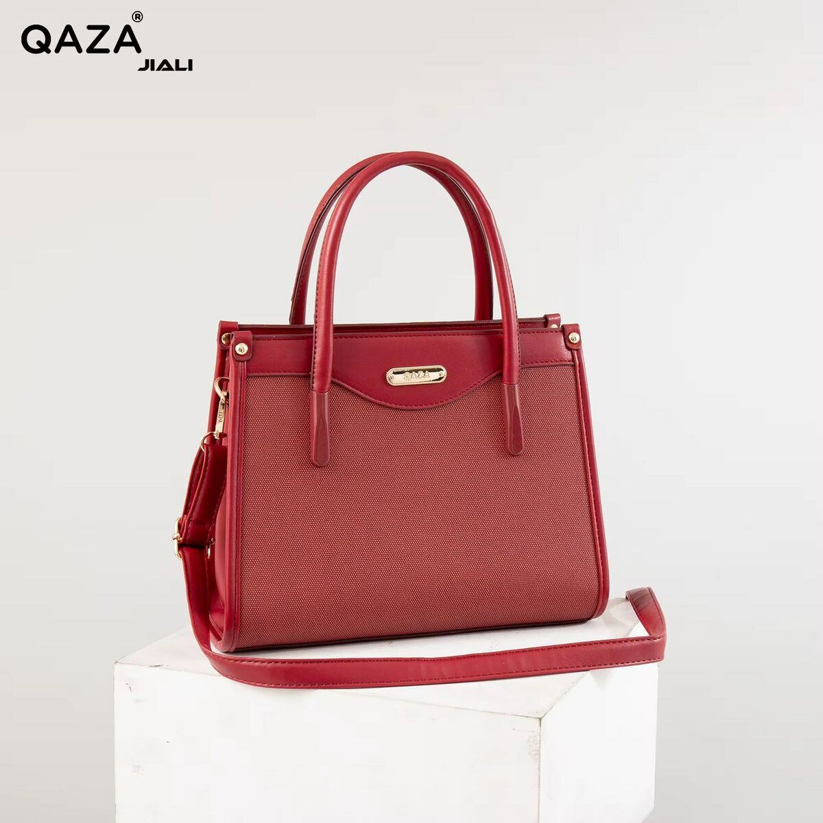 Sac à main rouge élégant
