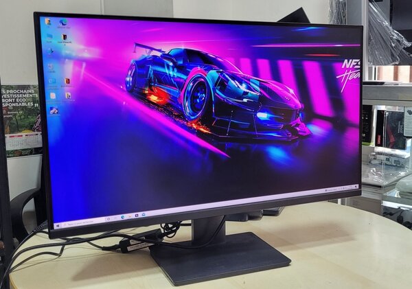 Écran LED 27 pouces 4k