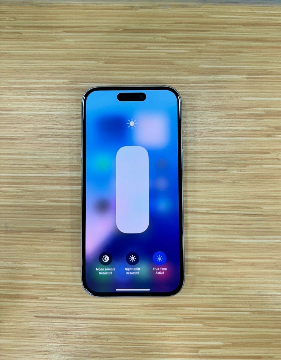 iphone 15 266giga Sans id :