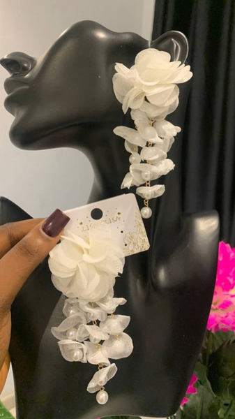 Boucles d'oreilles à fleurs longues