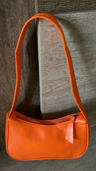 Sac à main coloré élégant