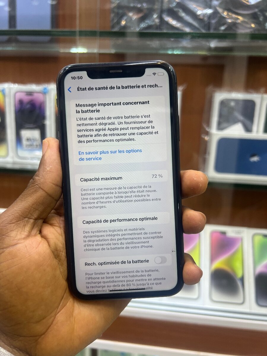 iPhone 11  avec 64 Go Noir
