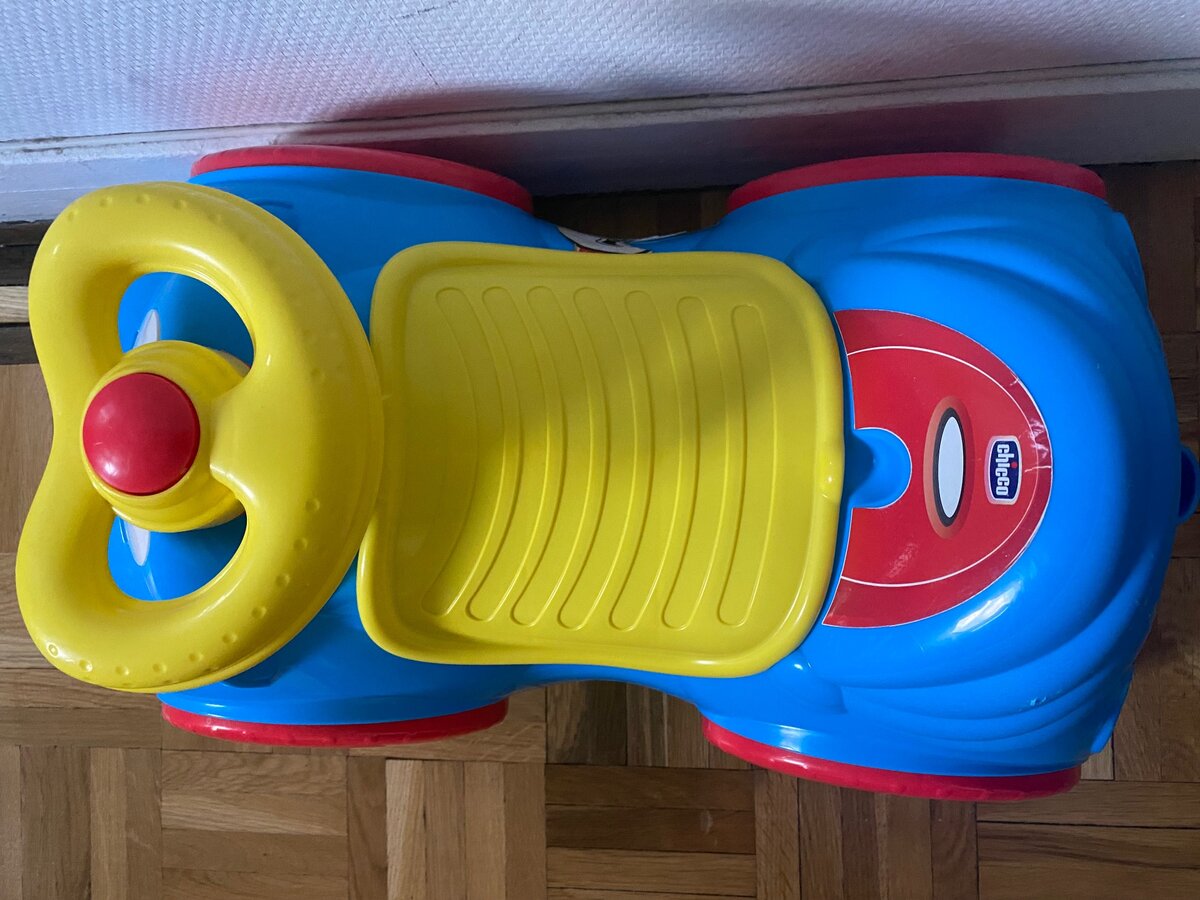 Trotteur à klaxon enfants