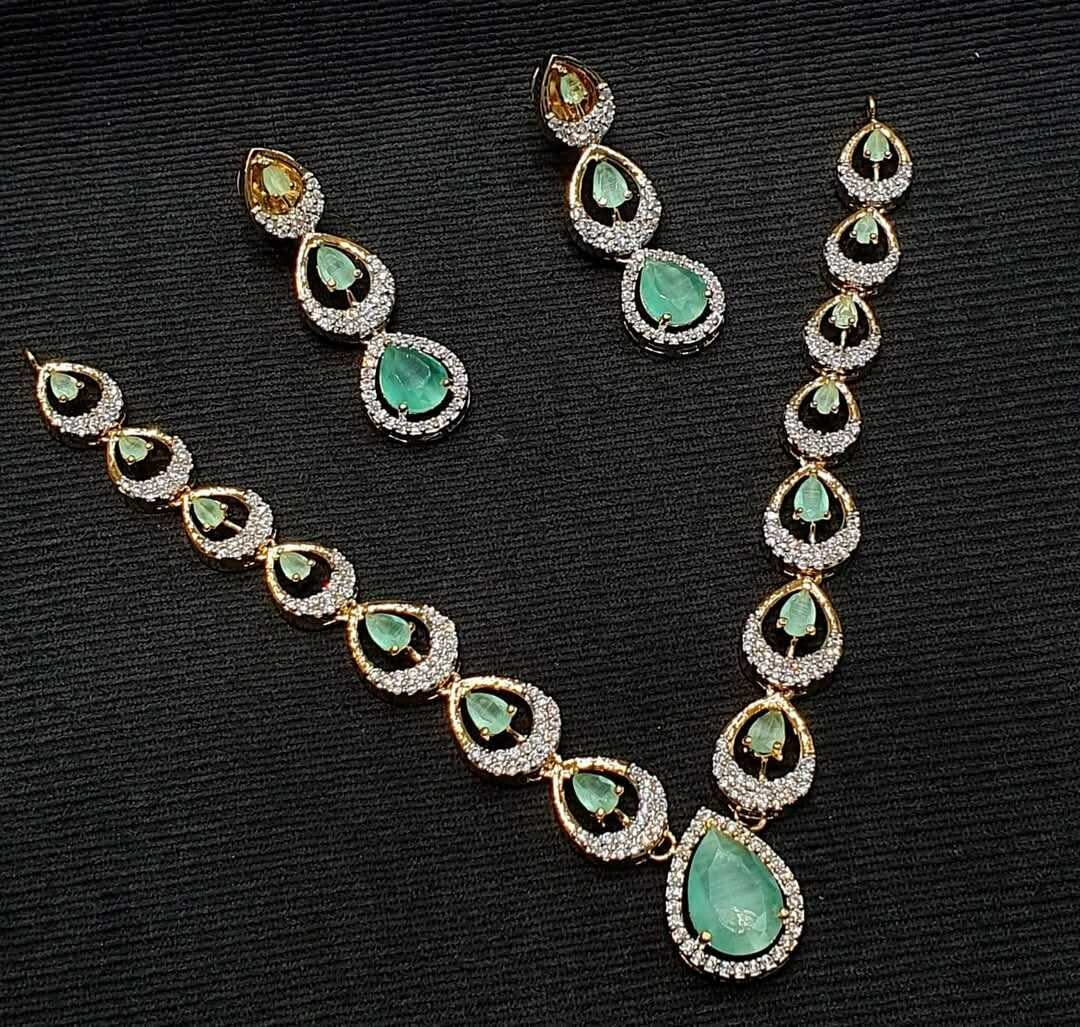 Ladies wedding set Necklace and earrings