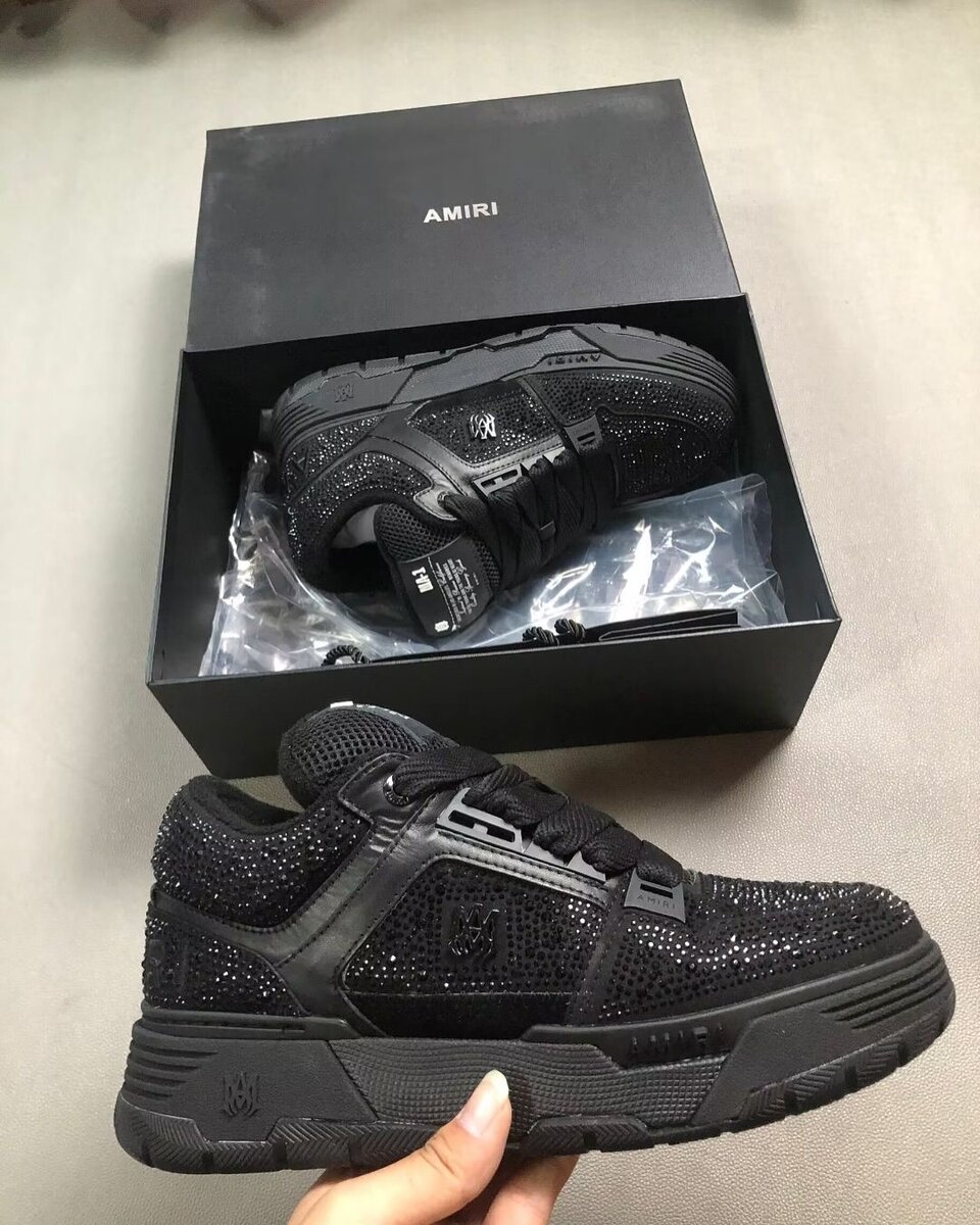 Basket noir scintillante