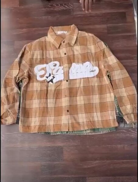 Chemise à carreaux décontractée