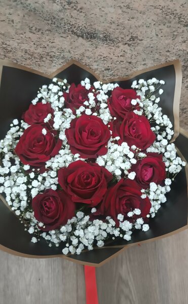 Bouquet de roses rouges élégantes