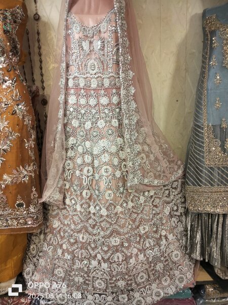 Designers maxi in peach pink color